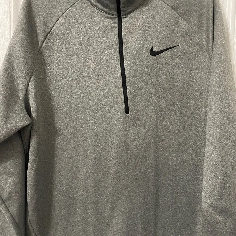 Nike Dri-fit long sleeve pullover